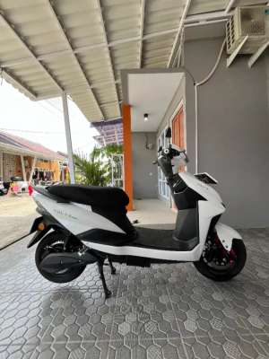 Jual bekas JUAL SANTAI MOTOR LISTRIK KOLEKSI VOLTA 401 PRIBADI MULUS LOW KM,lokasi di Pancoran Mas