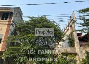 Kavling di Jl Niaga Hijau PI lokasi di ",
          price: `29000000`,
          currency: `IDR`
    };


    let pageData = {
        viewPhoneModalField: , tersedia melalui melalui situs Lamudi