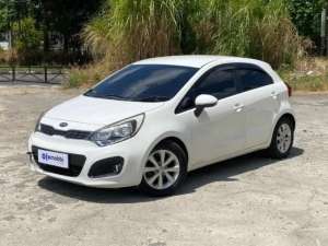Jual bekas KIA Rio 1.4 SE Bensin-AT 2012 Putih WBQ,lokasi di 