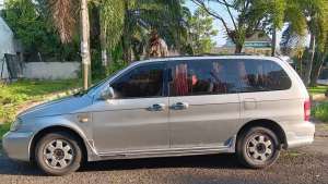 Jual bekas KIA SEDONA V6 AT 2002,lokasi di 