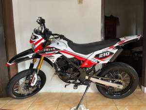 Jual bekas KLX BF - D Tracker - SE - 2018,lokasi di Bungursari