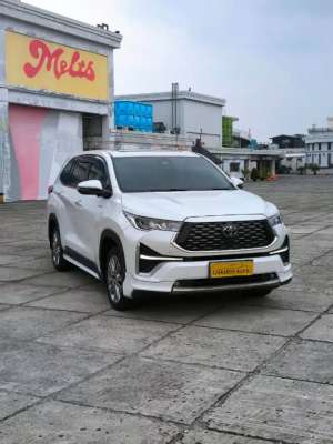 Jual bekas KM 40RB INNOVA ZENIX 2022 Q HYBRID TSS MODELISTA GARANSI KM 2023,lokasi di 