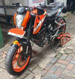 Jual bekas KTM DUKE 200CC THN 2017,lokasi di Karang Tengah