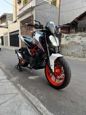 Jual bekas KTM Duke RC 390 Duke390 RC390 390cc 250 250cc ABS Low KM 2019,lokasi di Tambora