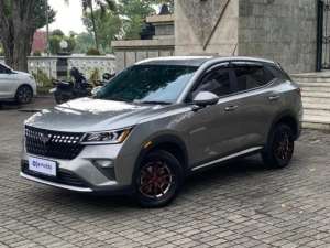 Jual bekas LIKE NEW Wuling Alvez 1.5 SE Bensin-MT 2024 Abu-abu LBBJ,lokasi di 