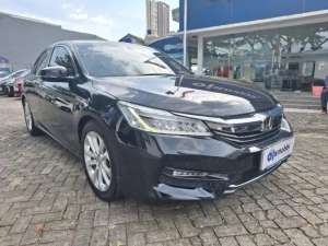Jual bekas LOW DP Honda Accord 2.4 VTI-L Bensin-AT 2018 SMC,lokasi di 