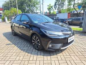Jual bekas LOW DP Toyota Corolla Altis 1.8 V Bensin-AT 2016 PDY,lokasi di 