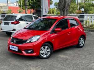 Jual bekas Low Km Honda Brio Satya 1.2 E Bensin-MT 2018 Merah WCV,lokasi di 