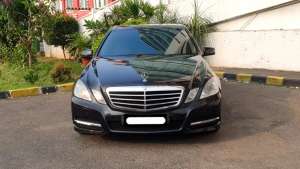 Jual bekas Mercedes benz mercy e300 avantgarde 2012 hitam,lokasi di 