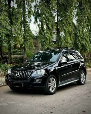 Jual bekas Mercedes Benz ML350 Hitam 2010 Tdp Murmer Ori Menarik Bu Antik Simpana,lokasi di 