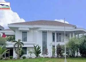 Mewah Super Luas 4.969 m Jalan Raya Jati CempakaAda Kolam Renang lokasi di jatibening, tersedia melalui melalui situs Lamudi