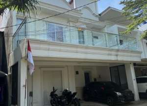 Mid141.Dijual cepat rumah cluster siap huniBintaro Jombang. Ciputat. Tangsel lokasi di ciputat-2, tersedia melalui melalui situs Lamudi