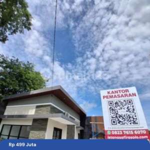 Miliki Hunian Bebas Desain di Istana Safira Jeruk Sawit, Hanya 10 Menit ke RS Dr. Oen, 15 Menit ke UNS dan RSUD Moewardi, 15 Menit ke Gerbang Tol, serta Dekat Taman Rekreasi-Dapatkan Promo Pembelian Awal Sekarang , tersedia melalui melalui situs Rumah123