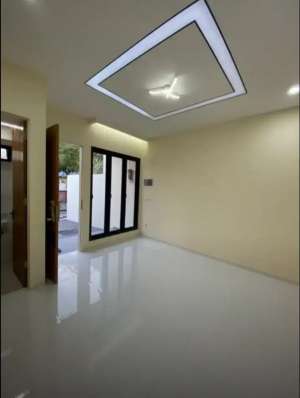 Miliki Rumah 2 Lantai Di Perumahan Rungkut Asri Dekat Superindo, MERR lokasi di Rungkut, tersedia melalui melalui situs Olx