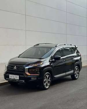 Jual bekas Mitsubishi Expander Cross Hitam 2022 Tdp Murmer Ori Menarik Bu Simpana,lokasi di 