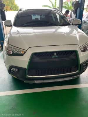 Jual bekas Mitsubishi Outlander Limited Edition 2.0,lokasi di 