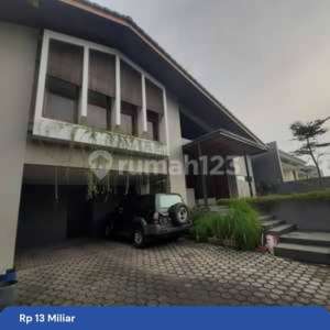 Modern Luxury House Budi Asih Residence, Bandung , tersedia melalui melalui situs Rumah123