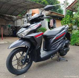 Jual bekas Motor Bekas HONDA VARIO 125 LED CBS 2017,lokasi di Depok