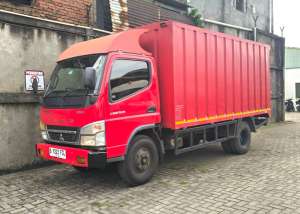 Jual bekas MULUSbanBARU MURAH CDD Mitsubishi coltdiesel canter box besi 2020 bok,lokasi di Jakarta DKI