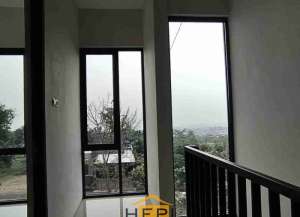 murahgriya lestari ngaliyan semarangdekat ke danau BSB dan ke kawasan industri lokasi di ",
          price: `950000000`,
          currency: `IDR`
    };


    let pageData = {
        viewPhoneModalField: , tersedia melalui melalui situs Lamudi