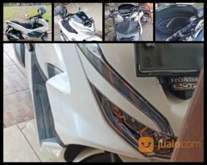 Jual bekas Murah Istimewa Honda PCX Cantik Putih Mulus Elegan,lokasi di Kab. Gresik