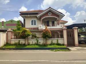 Murah Rumah Jl Aria Santika Karawaci Lt353m2 Margasari Tangerang lokasi di Karawaci, tersedia melalui melalui situs Olx