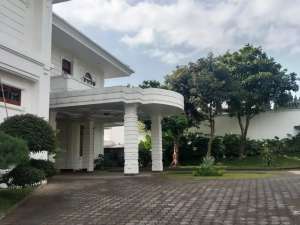 Murah Rumah Mewah American Classic Area Setiabudi Kota Bandung lokasi di Dago, tersedia melalui melalui situs Olx