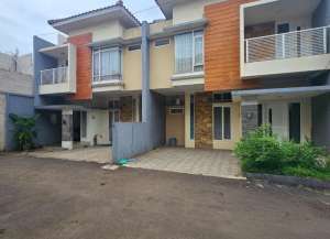 MURAHBawah NJOP Rumah Jagakarsa, Cipedak Dijual. NEGO lokasi di jagakarsa, tersedia melalui melalui situs Lamudi