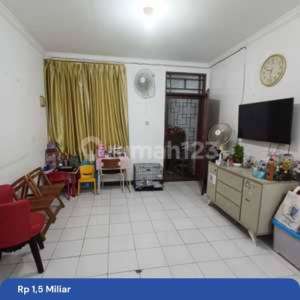 Nego Rumah Full Furnished dan SHM di Taman Palem Lestari Cengkareng , tersedia melalui melalui situs Rumah123