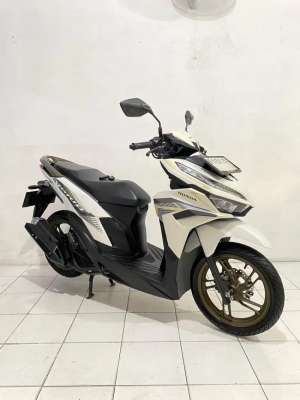 Jual bekas NEW VARIO 125 SE 2022 Km 3 ribu,lokasi di Semarang Selatan