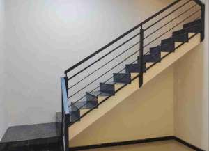 NIRWANA EKSEKUTIF BARU GRESSRumah 2 Lantai Rungkut Lokasi Premium lokasi di ",
          price: `1750000000`,
          currency: `IDR`
    };


    let pageData = {
        viewPhoneModalField: , tersedia melalui melalui situs Lamudi