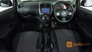 Jual bekas Nissan March 1.2 MT 2015 Hitam,lokasi di Kota Bekasi