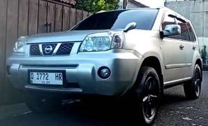 Jual bekas Nissan X-Trail 2006 Bensin,lokasi di 