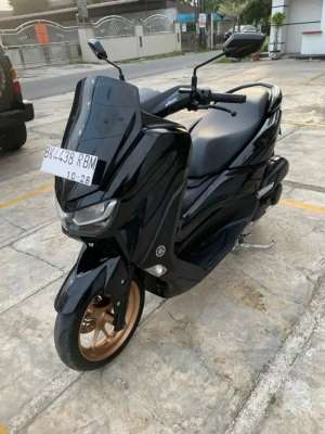 Jual bekas nmax 2023 conected,lokasi di Cipayung