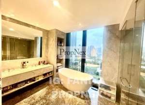 Penthouse Langham, Jaksel lokasi di ",
          price: `50000000000`,
          currency: `IDR`
    };


    let pageData = {
        viewPhoneModalField: , tersedia melalui melalui situs Lamudi