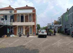 Perumahan Oasis Ciracas mansion lokasi di ",
          price: `1400000000`,
          currency: `IDR`
    };


    let pageData = {
        viewPhoneModalField: , tersedia melalui melalui situs Lamudi