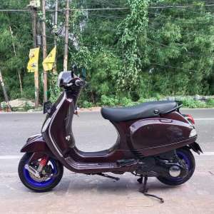 Jual bekas Piaggio Vespa LX150 2013 Orisinil Bagus lengkap coklat,lokasi di Cinere