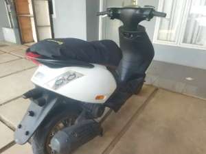 Jual bekas Piaggio Zip 100 4T,lokasi di Serpong