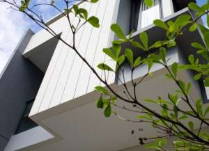 PROMO KHUSUS BULAN INI BONUS FURNISHED RUMAH PALING DICARI DI PASANGGRAHAN UJUNGBERUNG KOTA BANDUNG CIGENDING lokasi di ",
          price: `654024024`,
          currency: `IDR`
    };


    let pageData = {
        viewPhoneModalField: , tersedia melalui melalui situs Lamudi