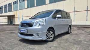 Jual bekas PROMO Toyota Nav1 2.0 V Limited Bensin-AT 2015 SFE,lokasi di 