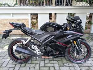 Jual bekas R15 v3 2019 Hitam Mesin TOP Jaminan,lokasi di Pedurungan