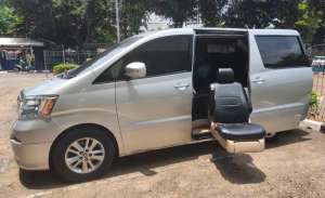 Jual bekas Rare Alphard Welcab Kursi Roda 2004 CBU 2400cc,lokasi di 