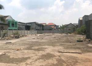 RAYA SEMEMI lokasi di ",
          price: `9000000`,
          currency: `IDR`
    };


    let pageData = {
        viewPhoneModalField: , tersedia melalui melalui situs Lamudi