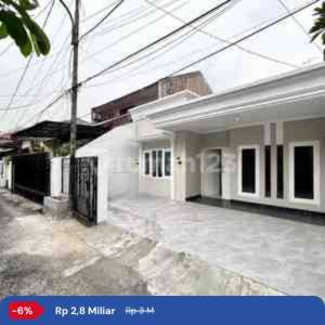 RENOVATED 2025, AMERICAN CLASSIC HOUSE TEBET BARAT , tersedia melalui melalui situs Rumah123