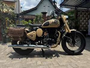 Jual bekas Royal Enfield classic 500cc,lokasi di Magetan