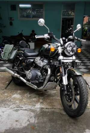 Jual bekas Royal Enfield Super Meteor 650,lokasi di Taman Sari