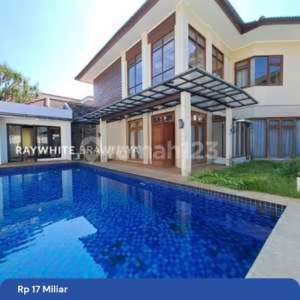 Rumah 2 Lantai Dalam Kompleks Kemang Ampera Jakarta Selatan , tersedia melalui melalui situs Rumah123