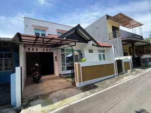 rumah 2 lantai di bukit sari sumurboto ngesrep dekat undip tembalang lokasi di Sumurboto, tersedia melalui melalui situs Olx