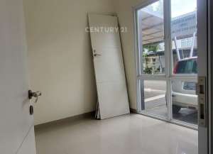 Rumah 2 Lantai Di CitraGrand Cibubur CBD lokasi di ",
          price: `48000000`,
          currency: `IDR`
    };


    let pageData = {
        viewPhoneModalField: , tersedia melalui melalui situs Lamudi