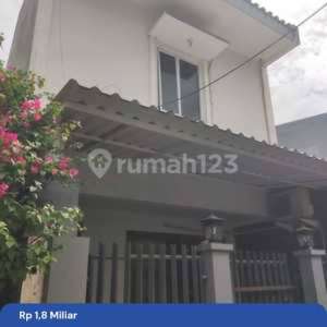 Rumah 2 Lantai Di Jl. Tebet Barat C , tersedia melalui melalui situs Rumah123